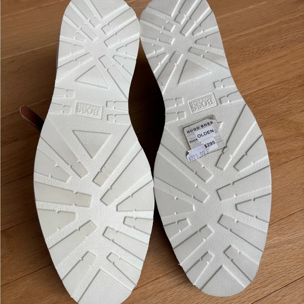 Hugo Boss Brown Chukka Boots with Distinctive White Sole Size 9